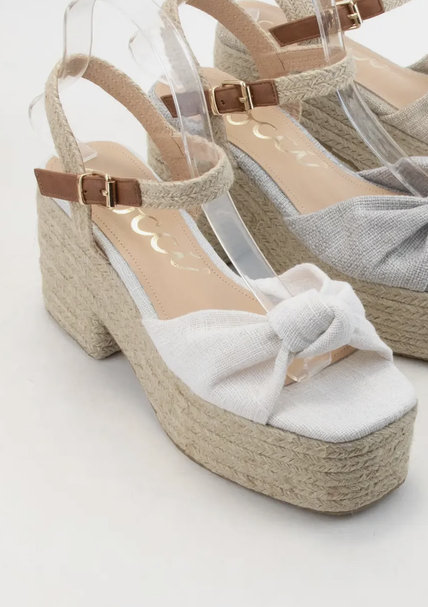 Seaside Sweetheart Platforms