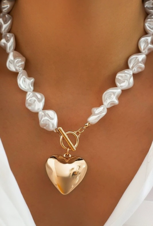 Pearl Kiss Necklace
