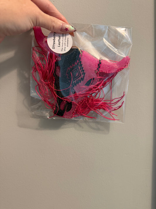 Bullhead with pink fringe