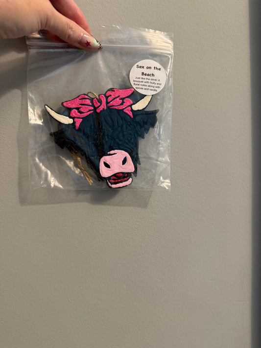 Highland cow (hot pink)