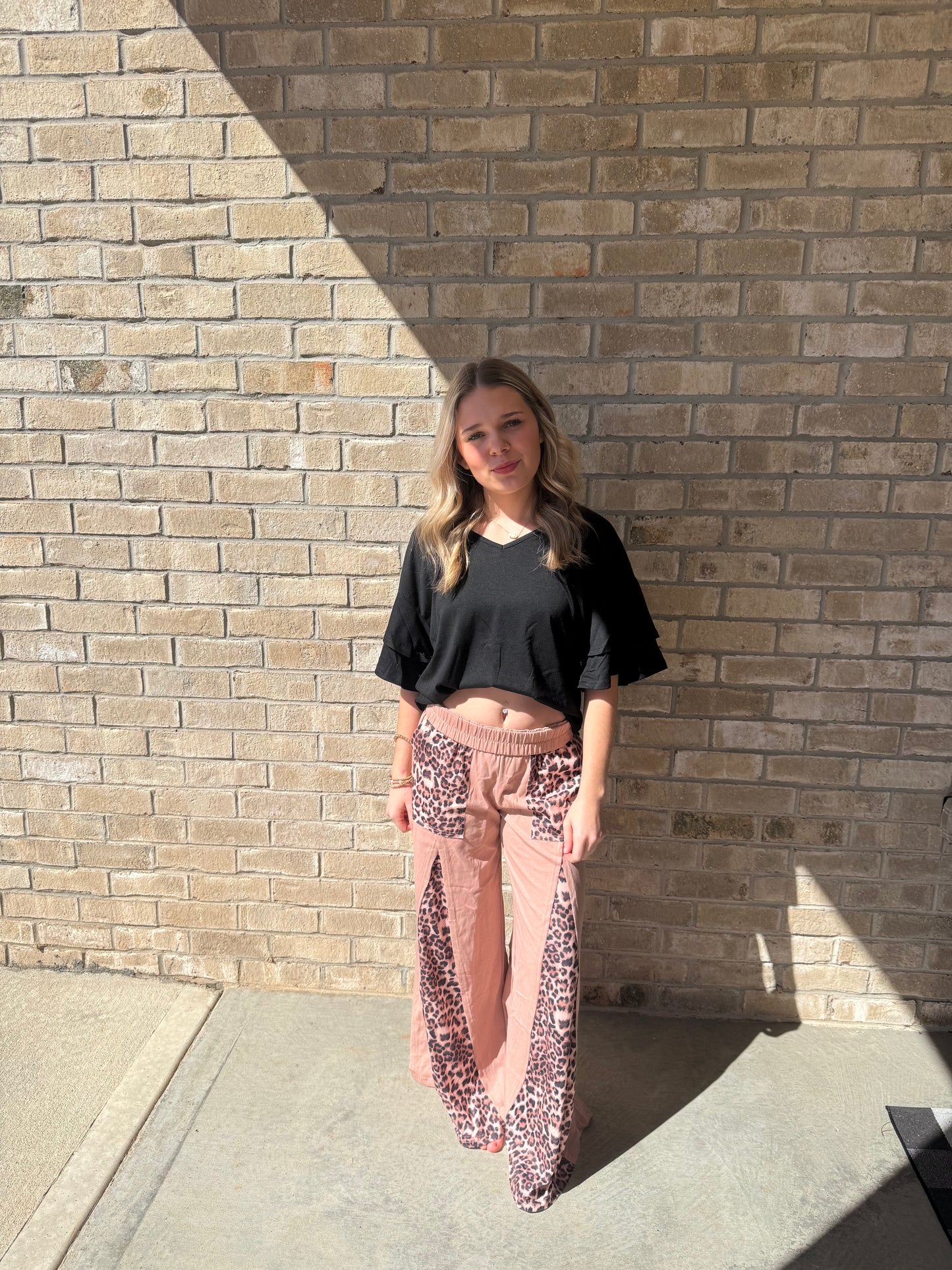 V neck ruffle sleeve shirt